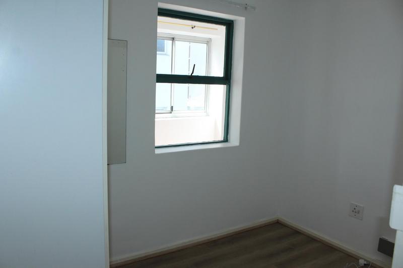 To Let 2 Bedroom Property for Rent in Oostersee Western Cape